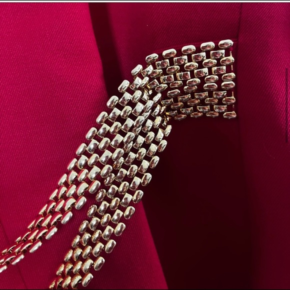 Gorgeous Bill Blass Red double
breasted blazer.  Size: 6 - Picture 5 of 6